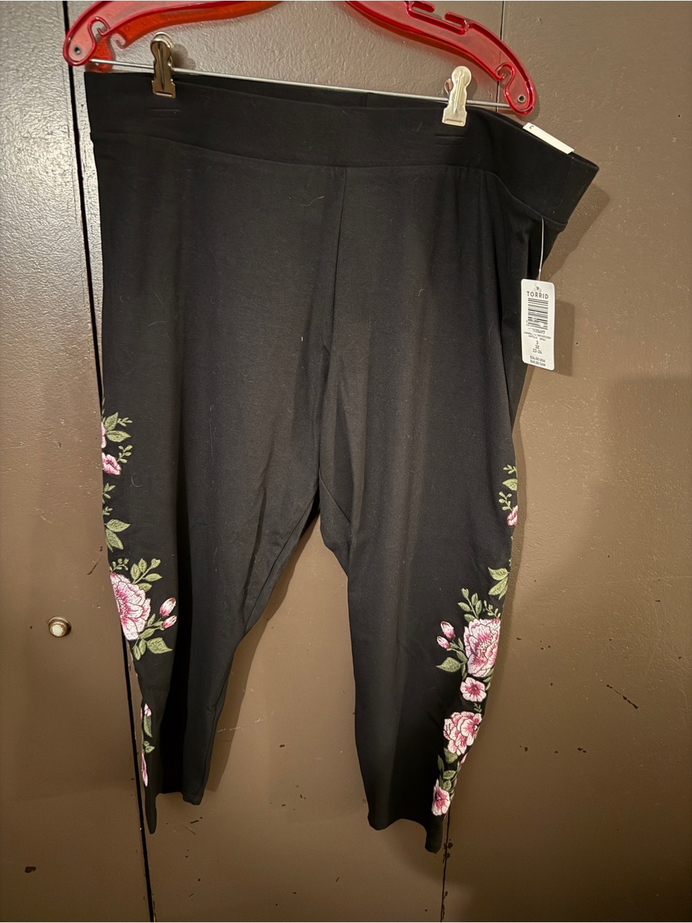 torrid Black Leggings with Purple embroidered Floral Side Prints
